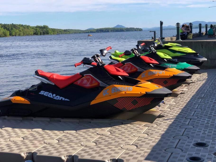 *Nouveauté* Foyer au bois, Plage, Montagne et + Magog Esterno foto